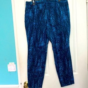 Style&co womens  capris size 14 blue&black